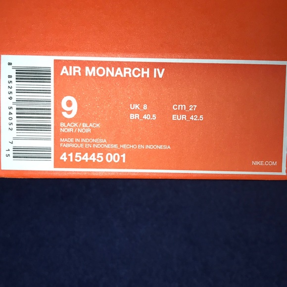 Nike black shoes - Picture 7 of 10